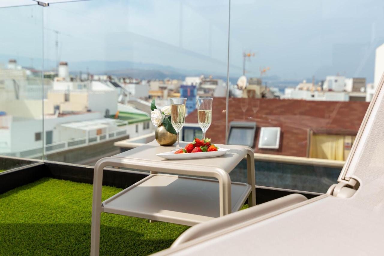 شقة Luxury Penthouse With Jacuzzi La Strada لاس بالماس دي غران كاناريا المظهر الخارجي الصورة